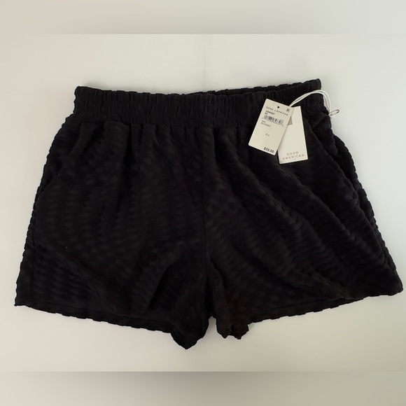 GOOD AMERICAN Black Jacquard Terry Loose Fit Mid Rise Elastic Waist Shor… - Picture 2 of 8